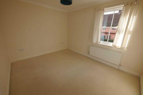 2 bedroom terraced house to rent, Lees Court, Glemsford