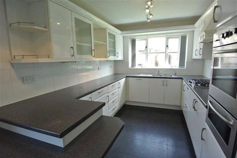 1 Ullswater Close, Elland, HX5 9QN