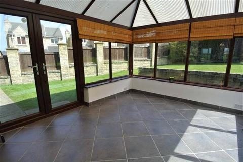 1 Ullswater Close, Elland, HX5 9QN