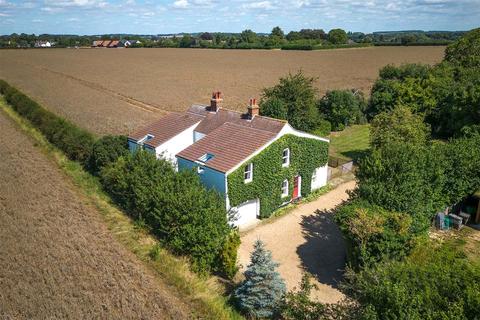 34 Royston Road, Whittlesford, Cambridge, CB22 4NW