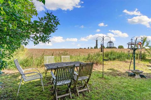 34 Royston Road, Whittlesford, Cambridge, CB22 4NW