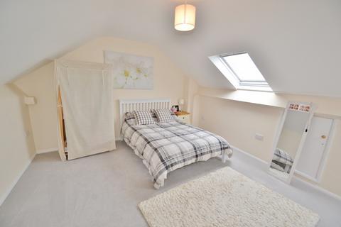 2 bedroom flat to rent, Swanage