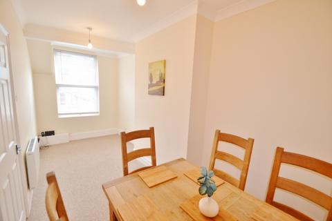 2 bedroom flat to rent, Swanage