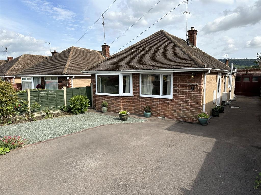 Salisbury Avenue, Warden Hill, Cheltenham, GL51 2 bed bungalow for sale