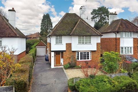 4 bedroom detached house for sale, Tilford Road, Farnham, Surrey, GU9