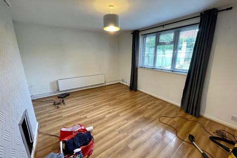 2 bedroom terraced house to rent, High Street, Coleshill, West Midlands, B46