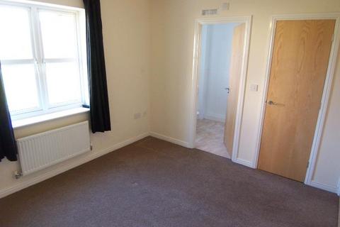 2 bedroom flat to rent, Temple Court, Wakefield, West Yorkshire, UK, WF1