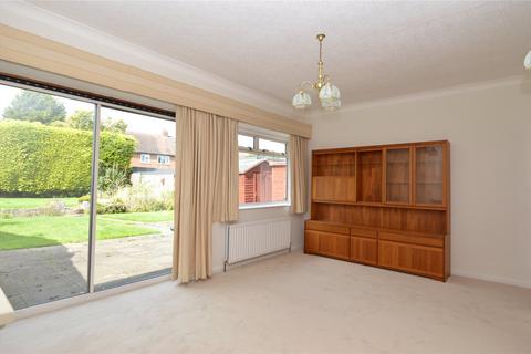 2 bedroom bungalow to rent, Rose Avenue, Alvechurch, Birmingham, Worcestershire, B48