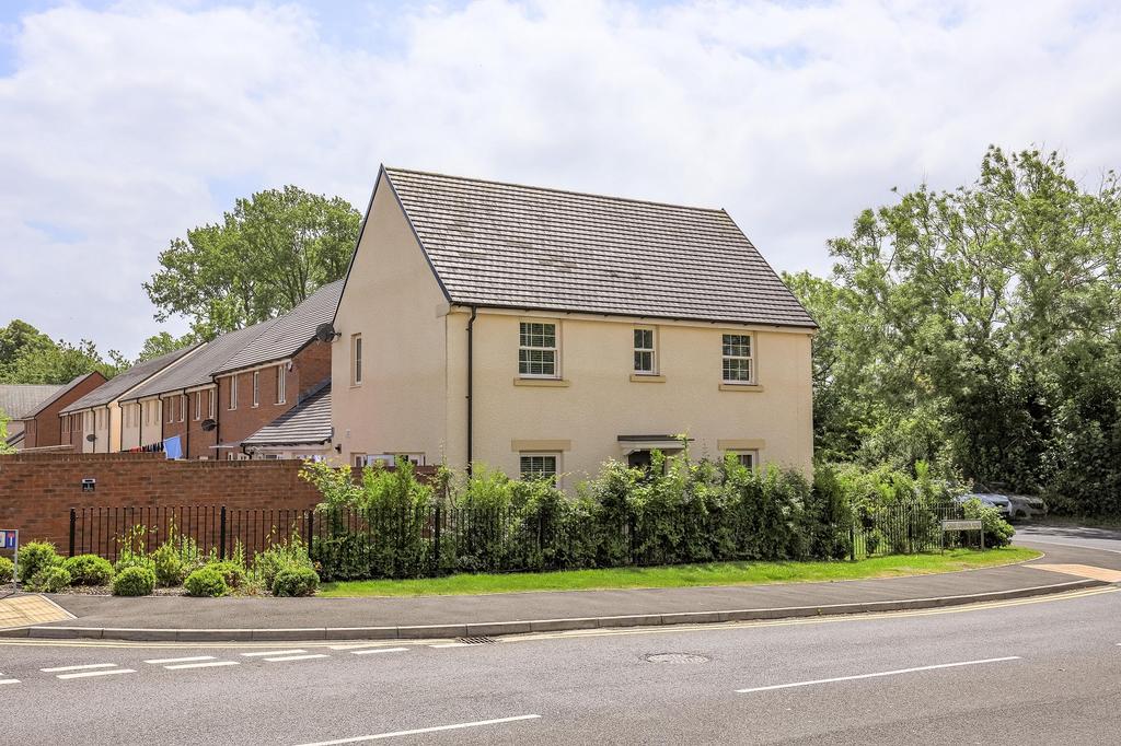 Clos Derwen, Woodlands, Dinas Powys CF64 4BN 3 bed detached house for