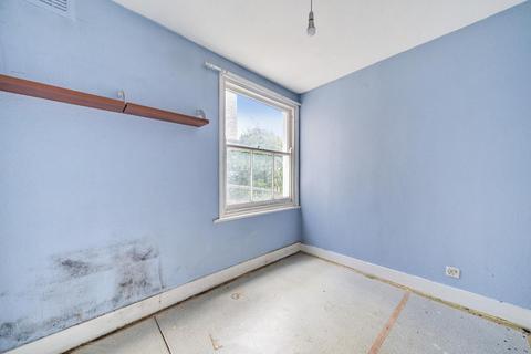 Flat A, 17 Honeywell Road, London, SW11 6EQ