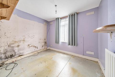 Flat A, 17 Honeywell Road, London, SW11 6EQ