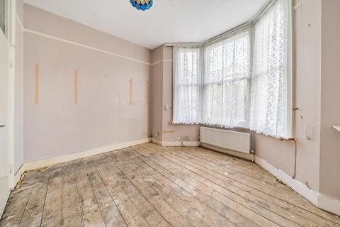 Flat A, 17 Honeywell Road, London, SW11 6EQ