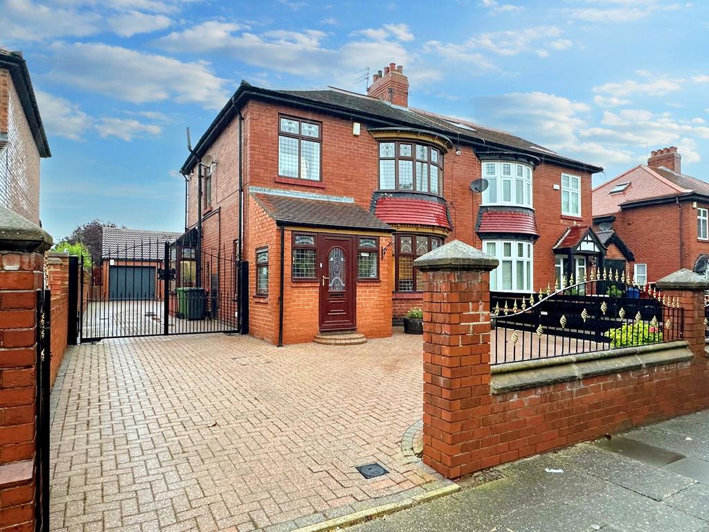 York Avenue, Jarrow, Tyne and Wear... 3 bed semidetached house £320,000