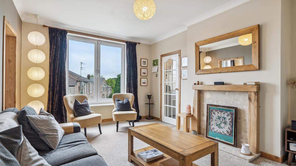 Ardmay Crescent, Kingspark, Glasgow... 3 bed flat £109,000