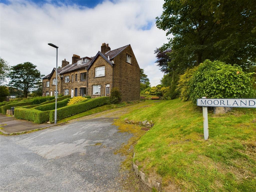 Moorland Avenue, Delph, Saddleworth 3 bed end of terrace house for sale