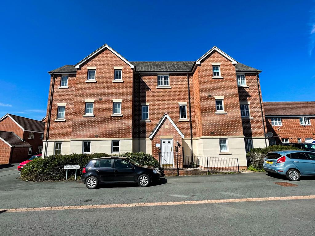 Stable Drive, Saxon Gate, Hereford 2 bed flat for sale £80,000