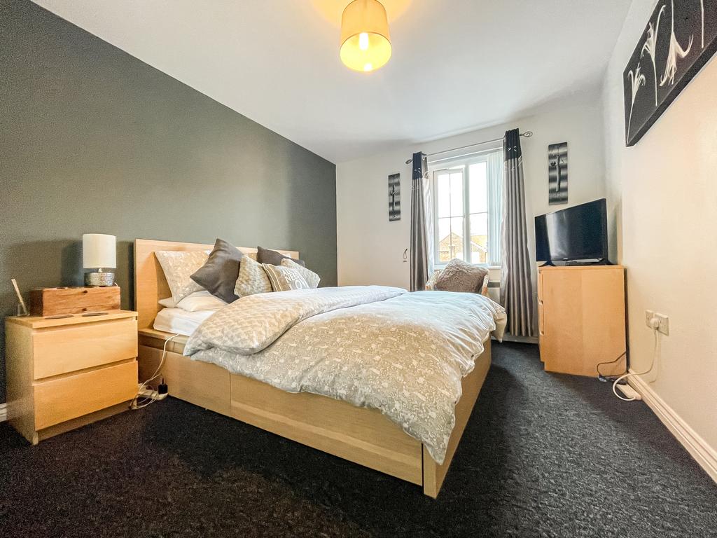 8 Stable Drive - Bed 1