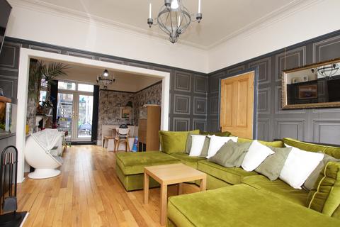 44 Berw Road, Pontypridd, CF37 2AA