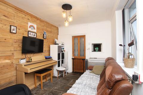 44 Berw Road, Pontypridd, CF37 2AA