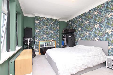 44 Berw Road, Pontypridd, CF37 2AA