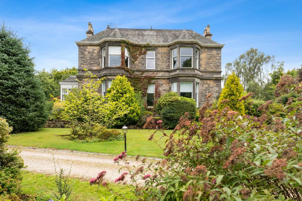 Ledcameroch Road, Bearsden, East Dunbartonshire, G61 4AE 3 bed apartment for sale £385,000