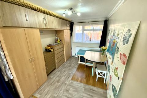 99 Devon Road, Luton, LU2 0RU