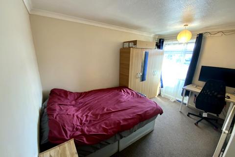 99 Devon Road, Luton, LU2 0RU