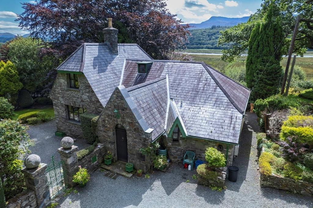 Terlings, Llanelltyd, Dolgellau LL40 2TD 4 bed detached house for sale