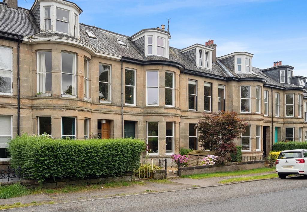 Glennan Gardens, Helensburgh, Argyll & Bute, G84 8XT 4 bed terraced