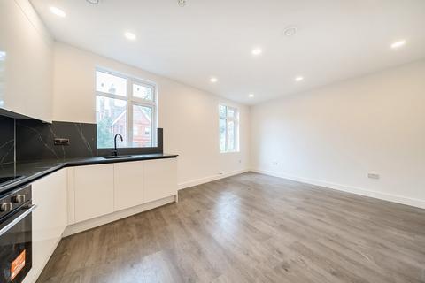 1 bedroom apartment to rent, Finchley Road, Hampstead, London, NW3