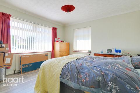 2 bedroom detached bungalow for sale, Walton Road, Frinton-On-Sea