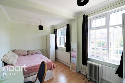 1 bedroom in a house share to rent - Elizabeth Ride