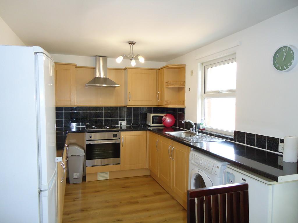 Apartment in Leeds, West Yorkshire - View 3