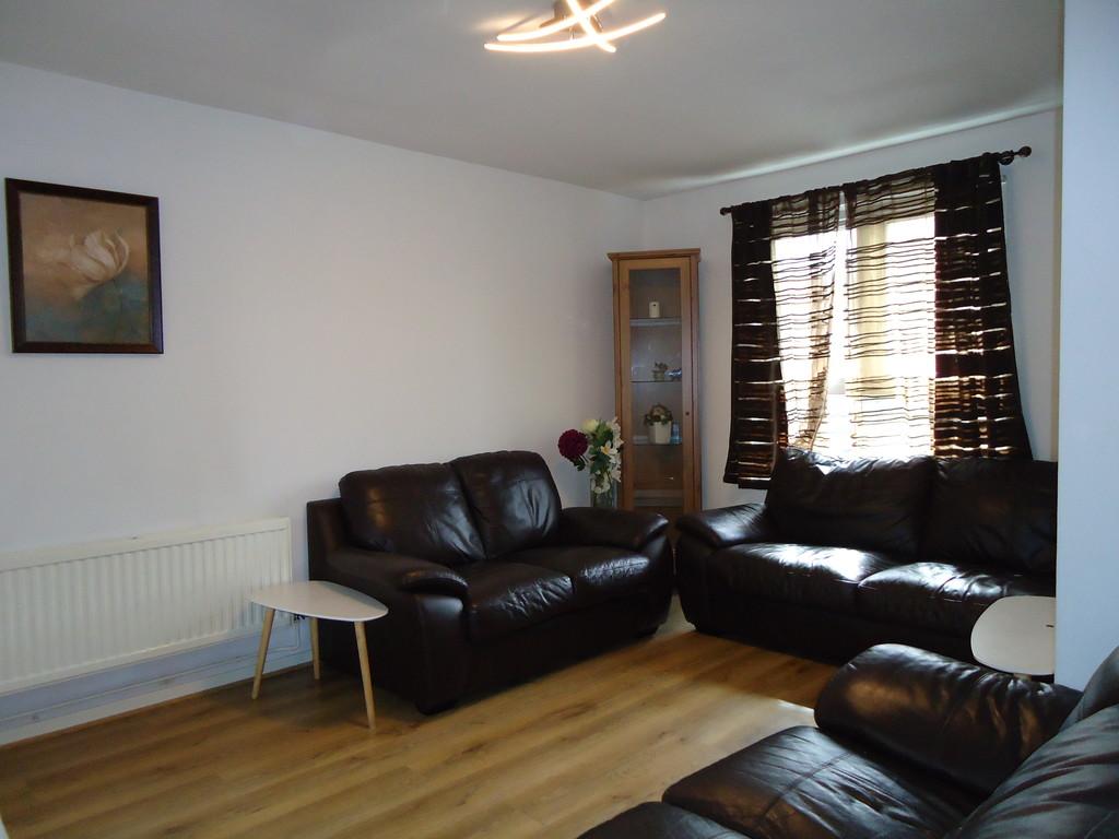 Apartment in Leeds, West Yorkshire - More