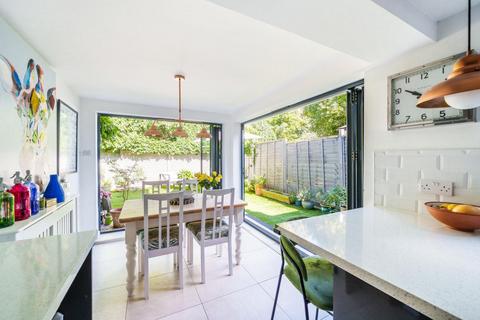 82 Kirkwood Road, London, SE15 3XX