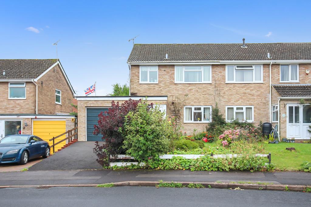 Sambourne Gardens, Warminster 3 bed semidetached house for sale £260,000