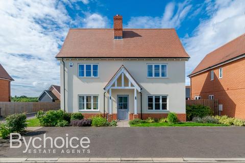 4 bedroom detached house for sale, Red House Close, Newton