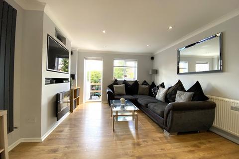 31 Chalbury Close, Poole, BH17 8BP