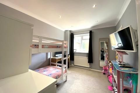 31 Chalbury Close, Poole, BH17 8BP