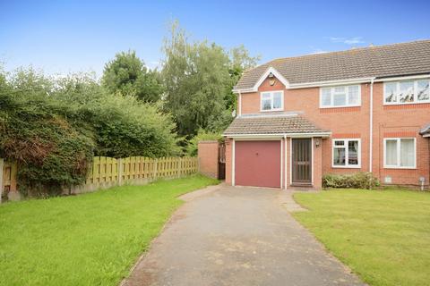3 bedroom semi-detached house to rent, Knapton Close, Hinckley, Leicestershire