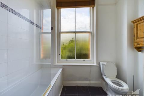 1 bedroom flat for sale, 22 Victoria Drive