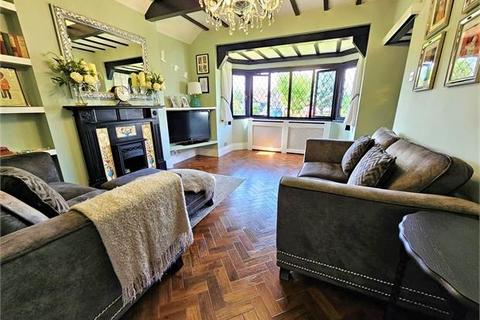 10 Burlescoombe Close, Southend-on-sea, SS1 3QQ