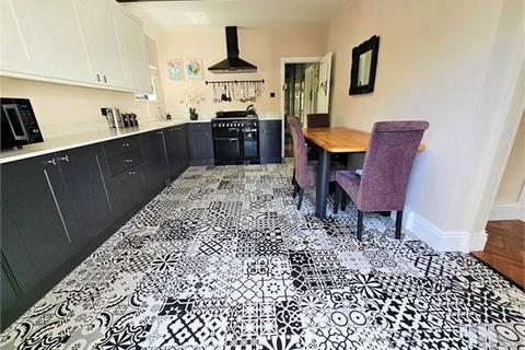 10 Burlescoombe Close, Southend-on-sea, SS1 3QQ