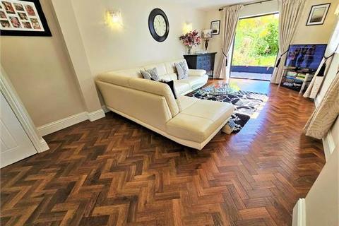 10 Burlescoombe Close, Southend-on-sea, SS1 3QQ