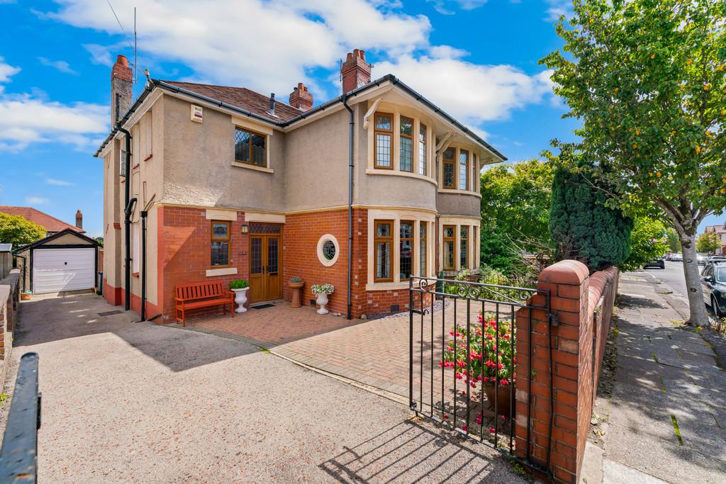 Earl's Court Road, Penylan 4 bed semidetached house for sale £550,000
