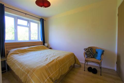 20 Fennel Close, Uttoxeter, ST14 8UW