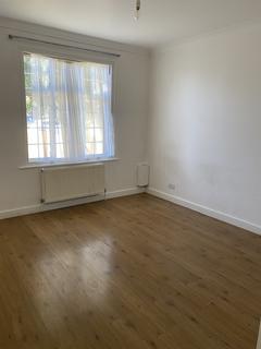 2 bedroom ground floor flat to rent, Upper Sutton Lane, Hounslow