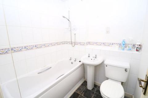 39 Heron Drive, Penkridge, Stafford, ST19 5UD