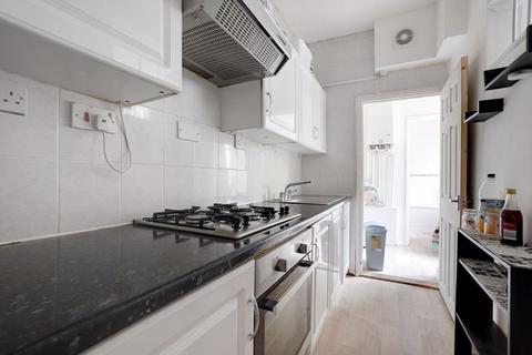 1 bedroom apartment to rent, Palmerston Road, Chatham