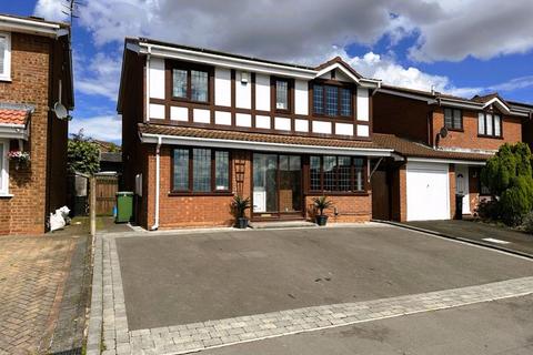 64 Aintree Way, Dudley, DY1 2SL